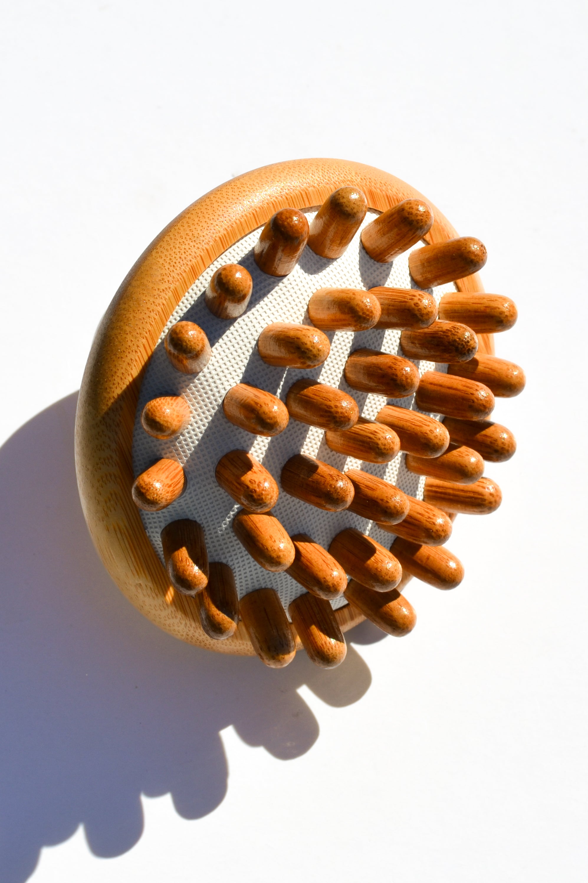 Bamboo Stimulating Scalp Massager – Natural Scalp Cleanser & Circulation Tool