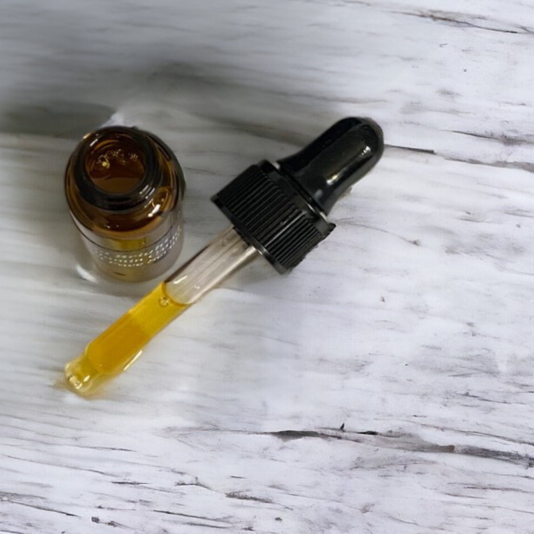 TIGHT AND BRIGHT Advanced Phyto-Retinol & Vitamin C Serum